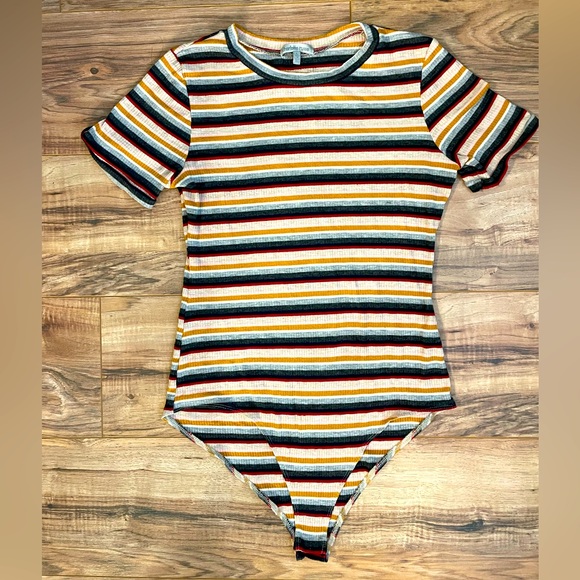 Charlotte Russe ribbed bodysuit - Picture 1 of 3